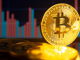 Bitcoin logra llegar a los $55,000 por primera vez desde mayo